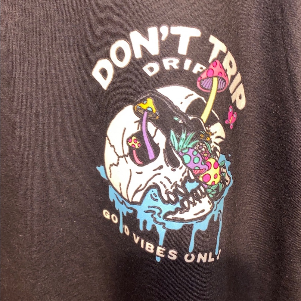 NWT! DON’T TRIP DRIP tee - Picture 4 of 6